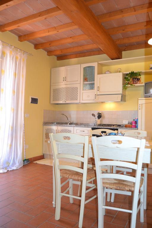 Agriturismo Beveraggio Appartamenti Марина-ди-Гроссето Номер фото
